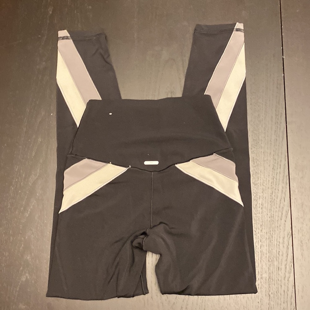 aerie chill play move leggings - Picture 4 of 5